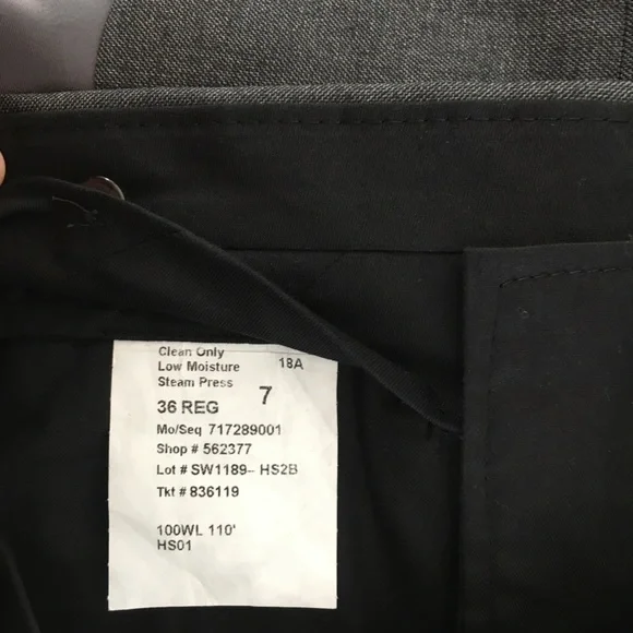 H. Stockton NWT modern fit 42 Reg men’s suit.